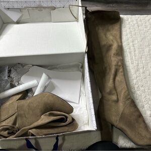 Men's Tan Suede Boots